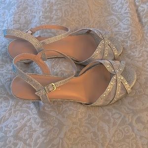 Women's silver sparkly sandal